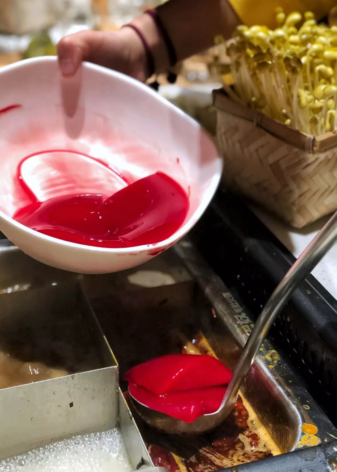 24小时丨郑州,一座被胡辣汤耽误的城市