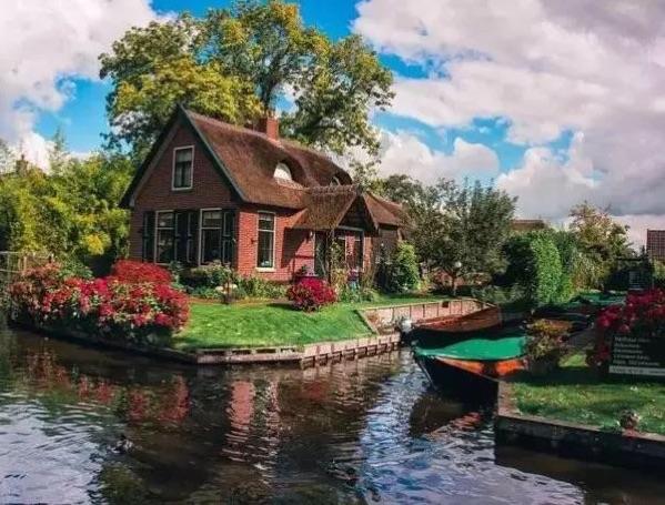 荷兰美丽而神秘的羊角村,羊角村荷兰最受欢迎小镇