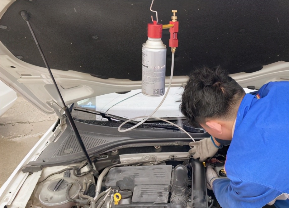 洗过节气门后怠速不稳是怎么回事,清洗气门积碳后怠速不稳