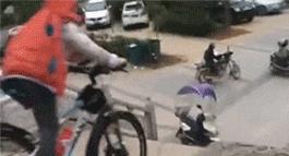 有这样的班主任你还敢逃学吗,有这样一个班主任