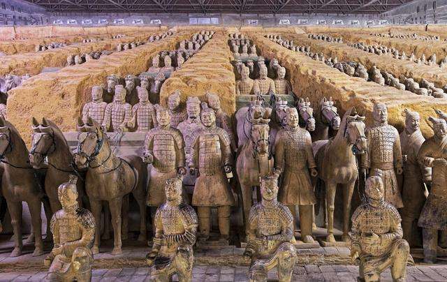 秦始皇陵兵马俑是世界第八大奇迹,秦始皇陵兵马俑震惊全世界
