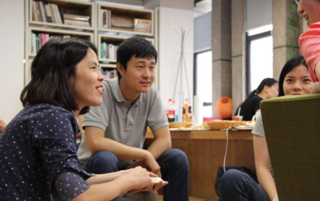 学校床选上铺还是下铺,大一新生选床