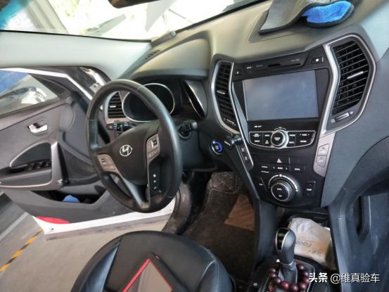 把车借给朋友结果看到了自己的车,把车借给朋友后还回来