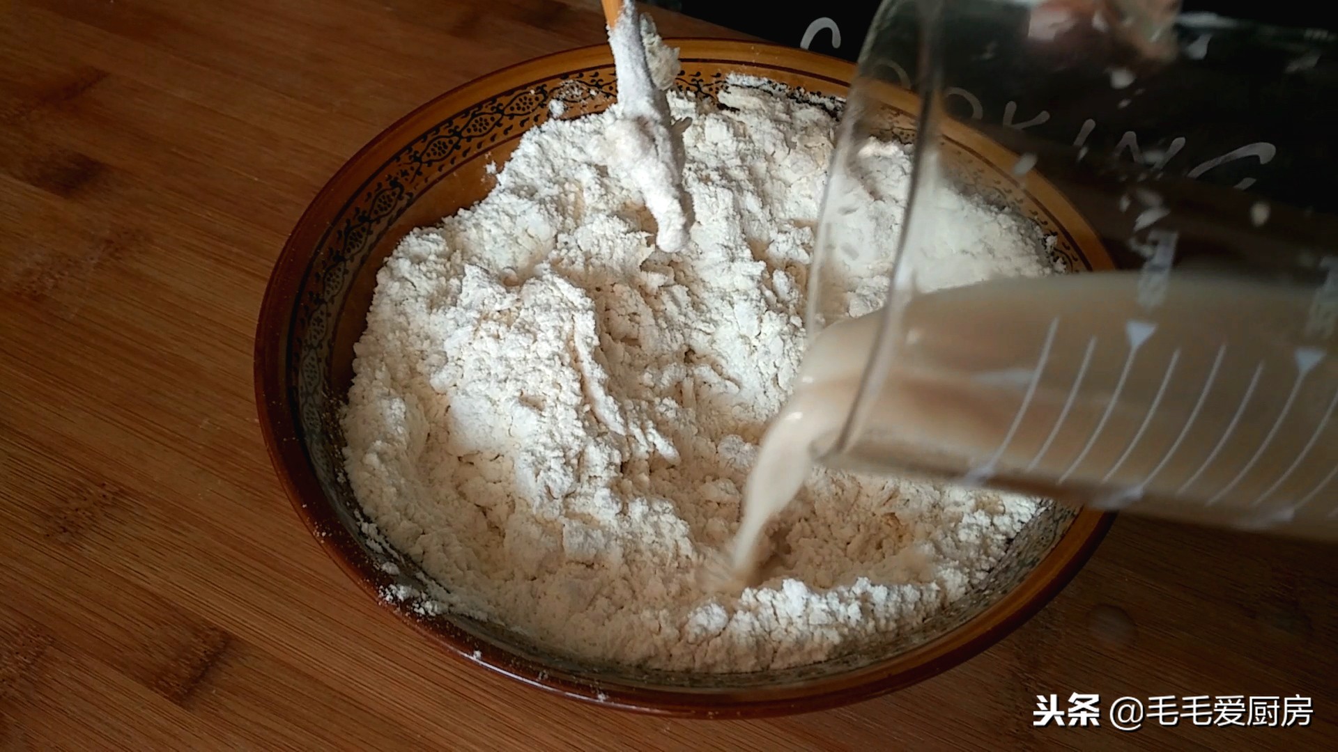 馒头蒸不好的几个原因，你中招了几个，现在知道还不晚！