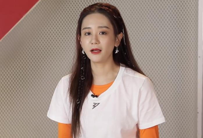 宁静乘风破浪的姐姐万茜出场,乘风破浪宁静黄龄万茜唱歌