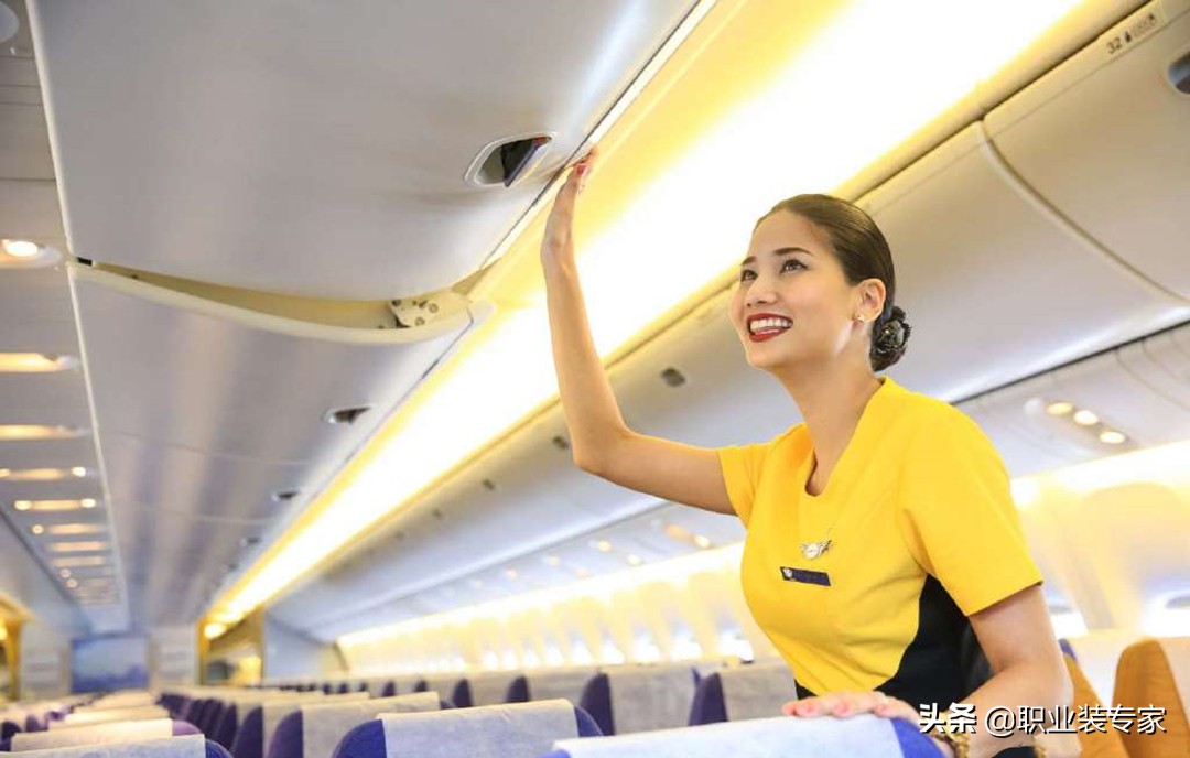 「世界航空服赏析」泰国酷鸟航空空姐制服清爽夏天感