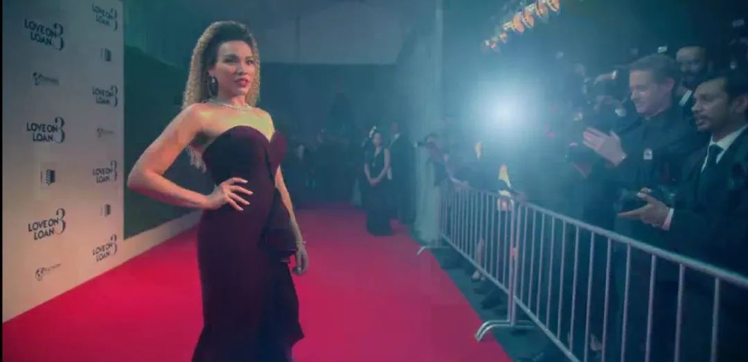 凭什么它能在国外爆火？《伞学院》告诉我们：超人不好当