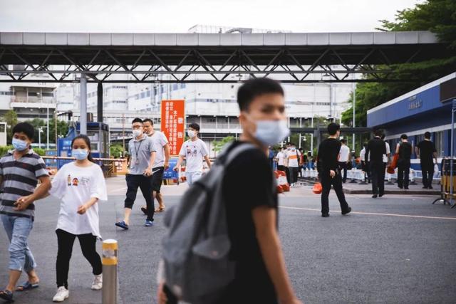 中国第一个硅胶娃娃体验馆，开在工厂区