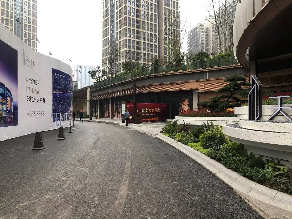 「这房值吗」扶摇直上，雲镜大坪