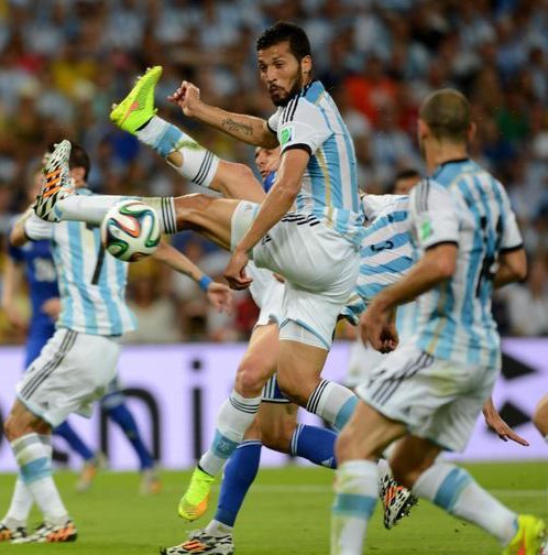 理解阿根廷的自由足球,多元文化是正确的吗