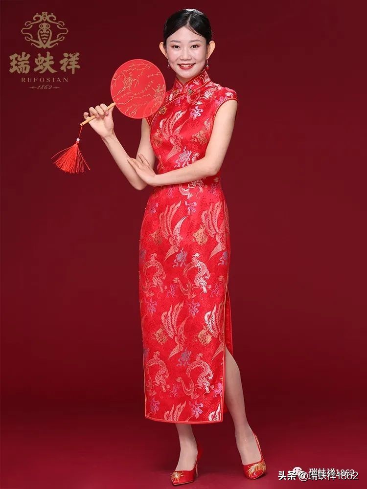 520送她一束玫瑰花,520送女朋友的旗袍