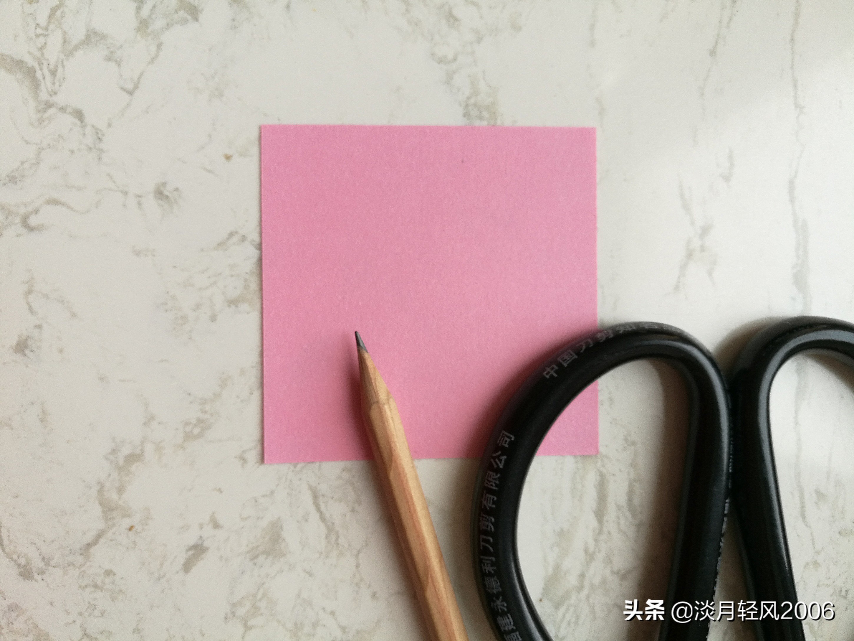 最简单剪纸手工花教程,手工剪纸花教程简单又漂亮