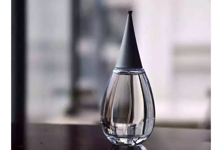 怎么选香水平价夏天,盲买都不会出错的香水推荐