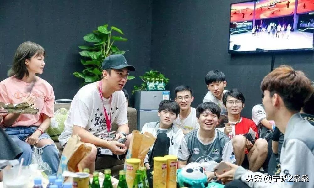 别人眼里的王思聪和真实的王思聪,你真的了解王思聪吗