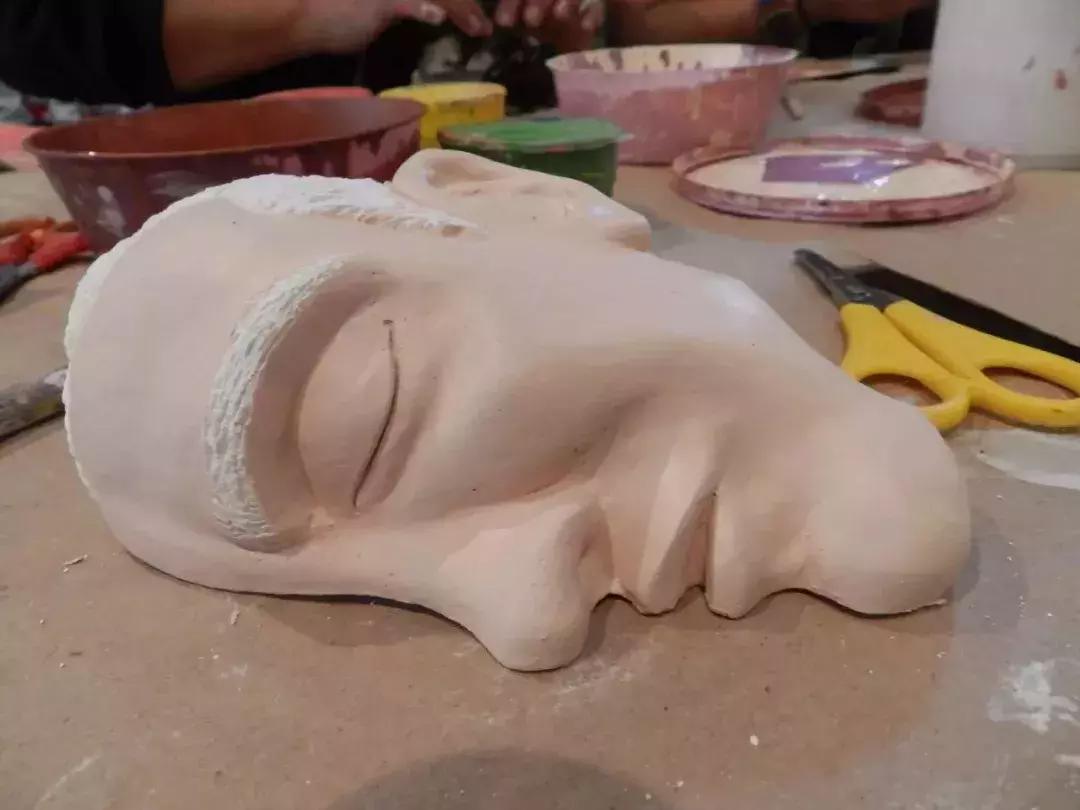 逼真雕塑人,真人雕塑吓人