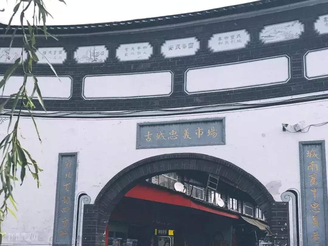 比雪山古城更诗意的是丽江的生活日常，只去一次怎么够