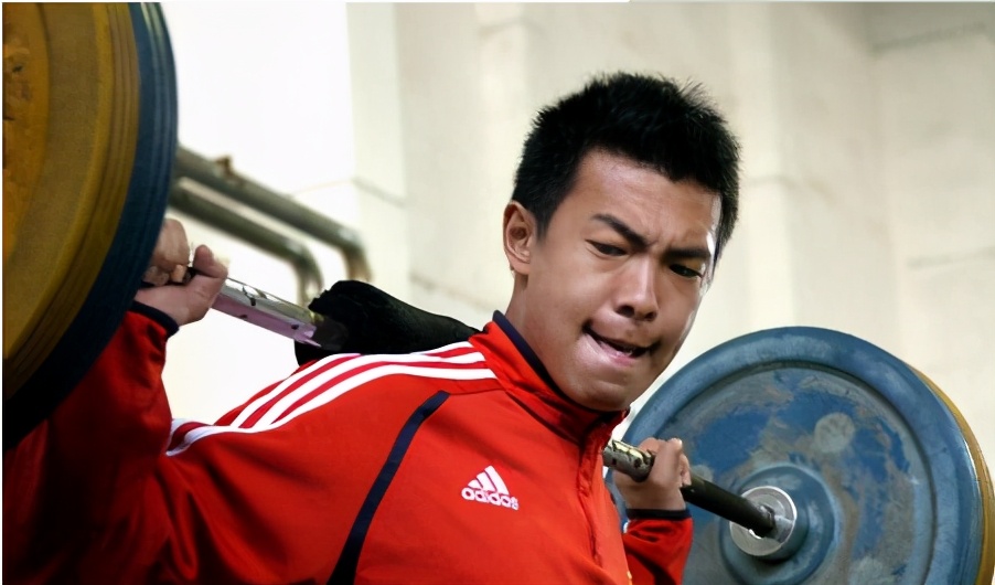 绿茵足球资讯,足球青少年体能训练图解