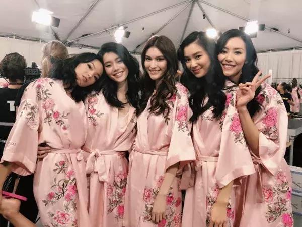 宋慧乔为何可以红这么多年,宋慧乔何穗惊艳亮相