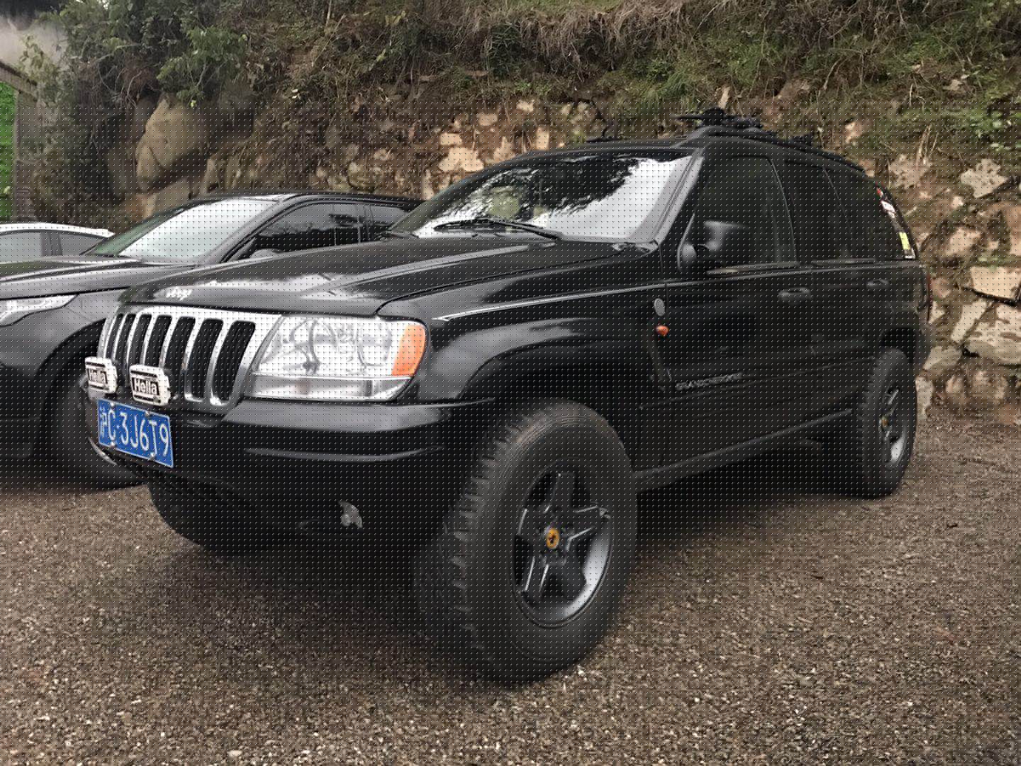 在国内生不逢时的第二代大切诺基WJ，还记得他么？他陪我走遍天涯