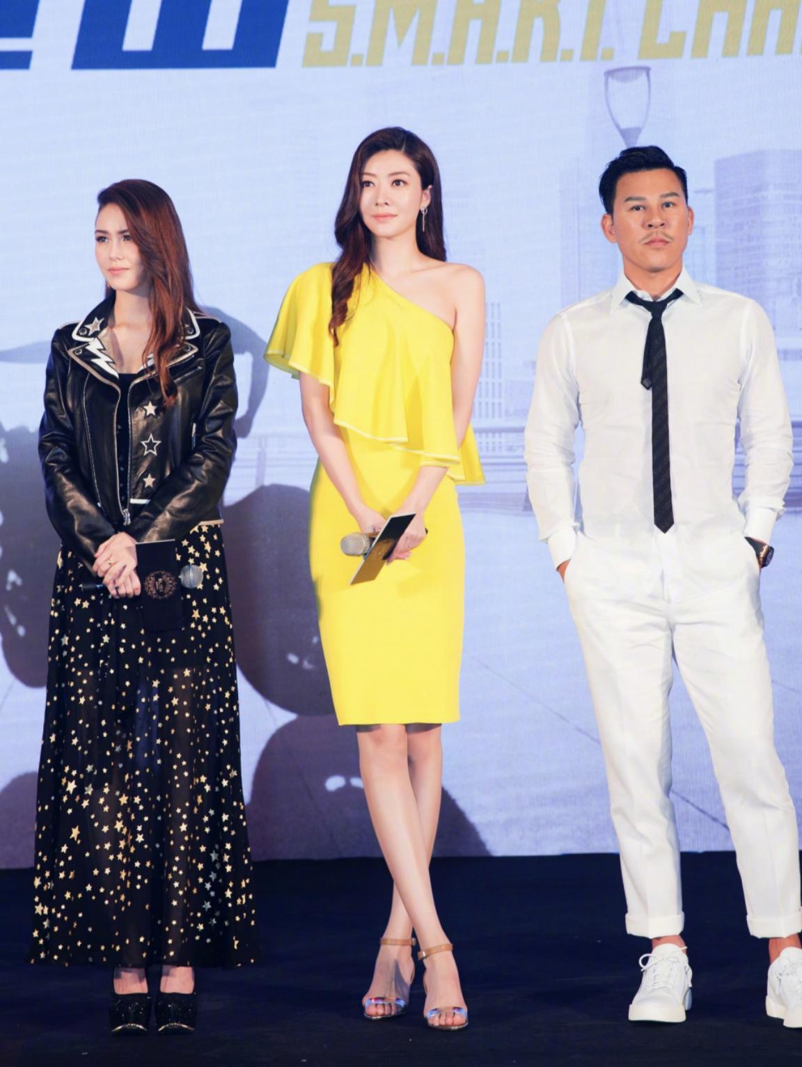 熊黛林秀婀娜曲线,熊黛林穿露背裙