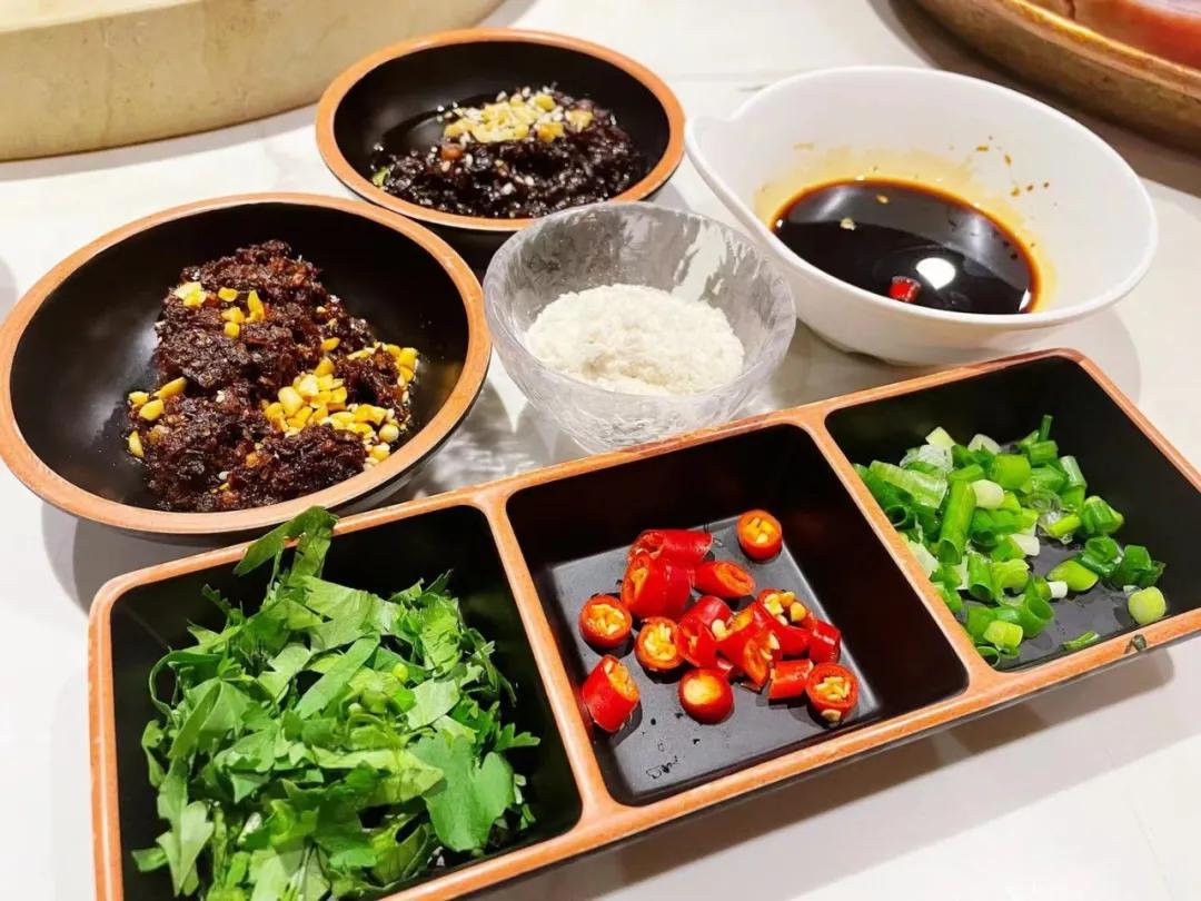 洱遇云南蒸汽石锅王府井店加盟,滇山荷云南蒸汽石锅