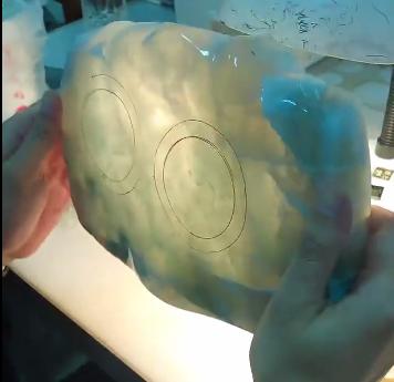 全是裂的沙枣青籽料,全是裂的珠宝