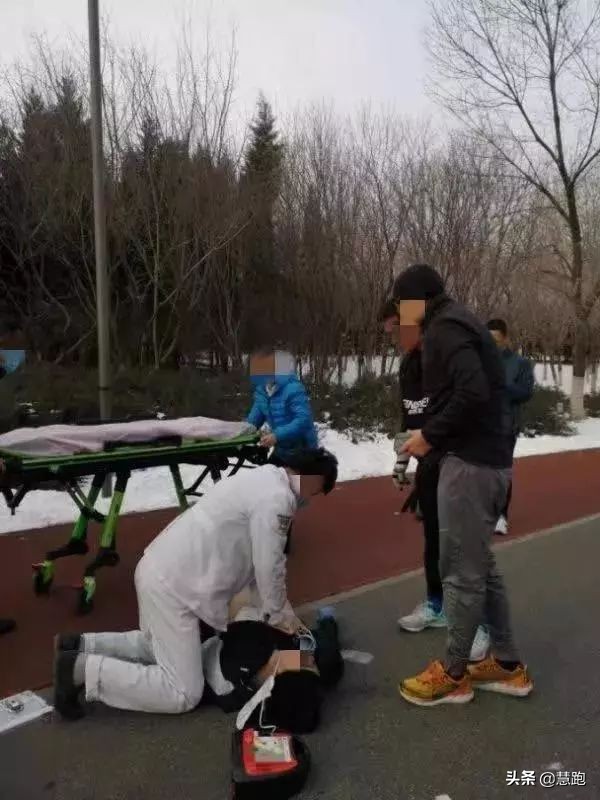 跑步突然猝死是什么原因,跑步猝死的原因及急救方法