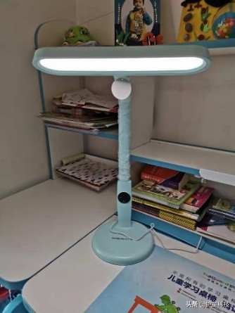 护童护眼灯跟好视力灯哪个好,护童护眼灯是全光谱吗