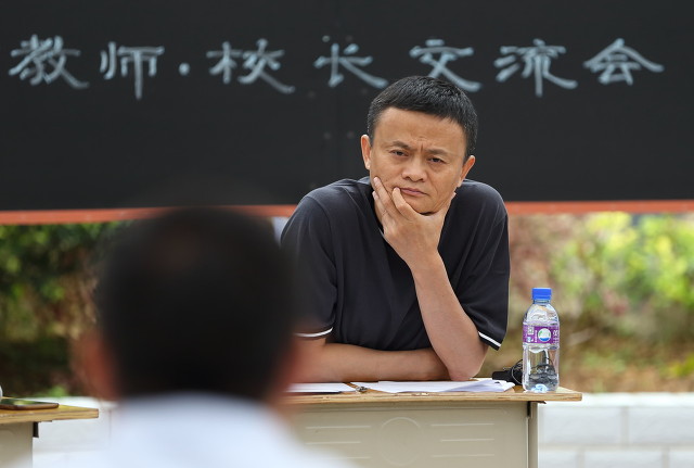 恒大地产许家印卸任影响股市吗,解读恒大地产许家印卸任