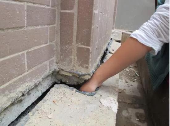 农村自建房地基下沉导致墙壁裂缝,农村自建房地基下沉怎么解决