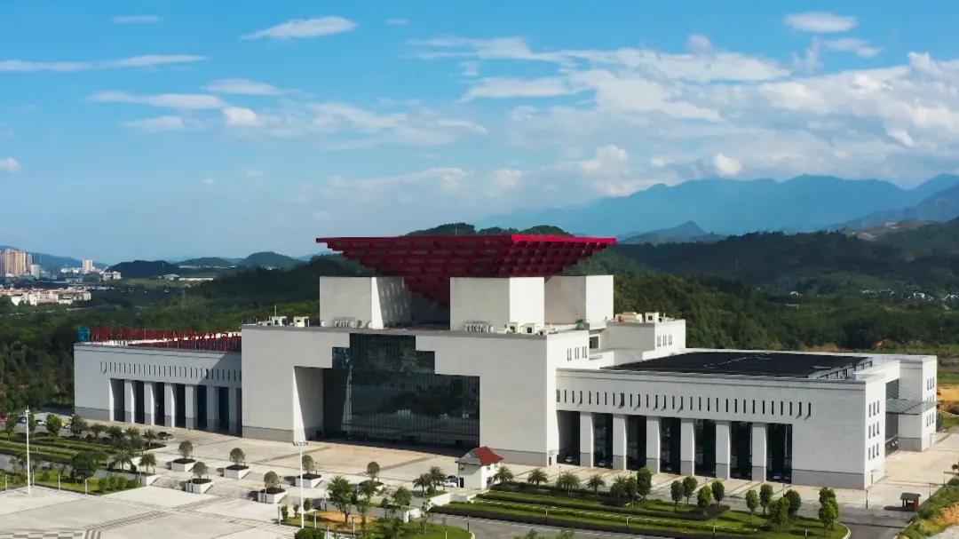 从衣食住行变化看农村的社会变迁,回眸十三五喜看余庆城乡新变化