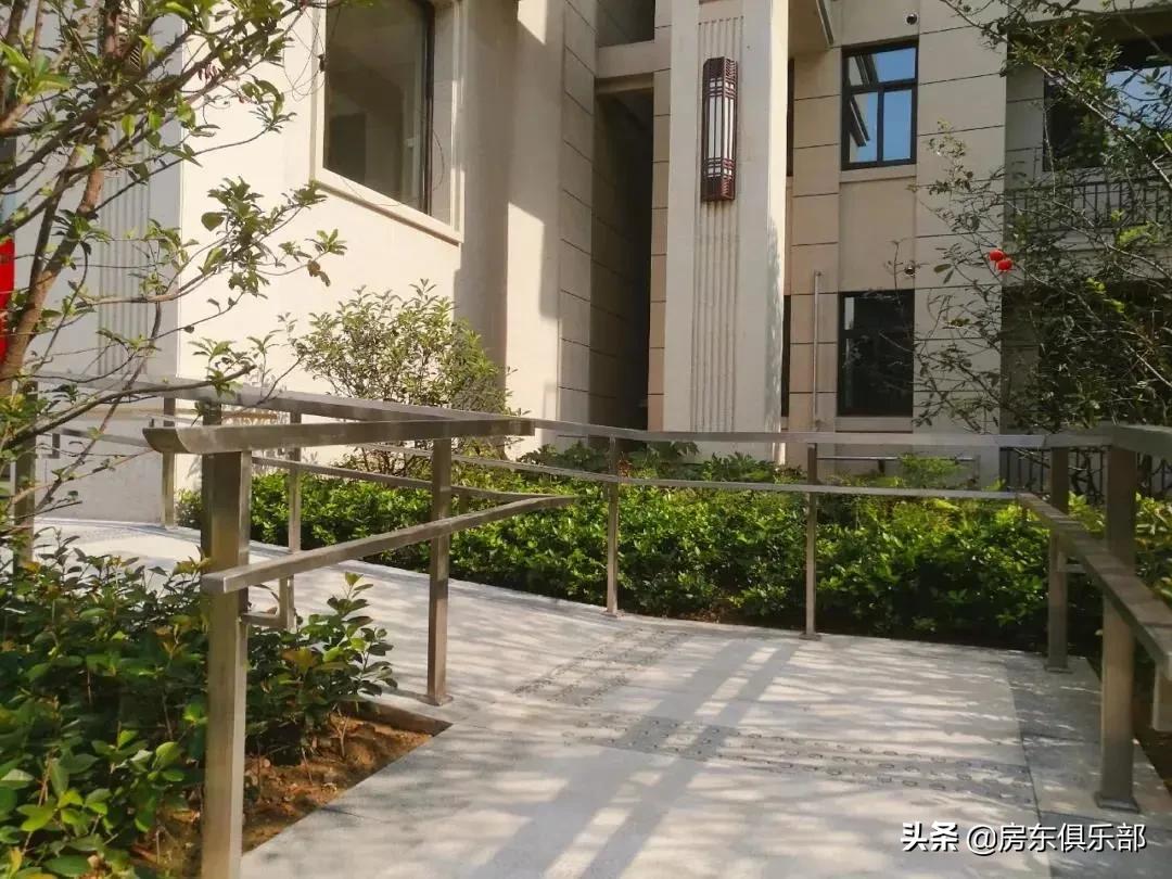 野蛮生长房地产,房地产市场野蛮生长