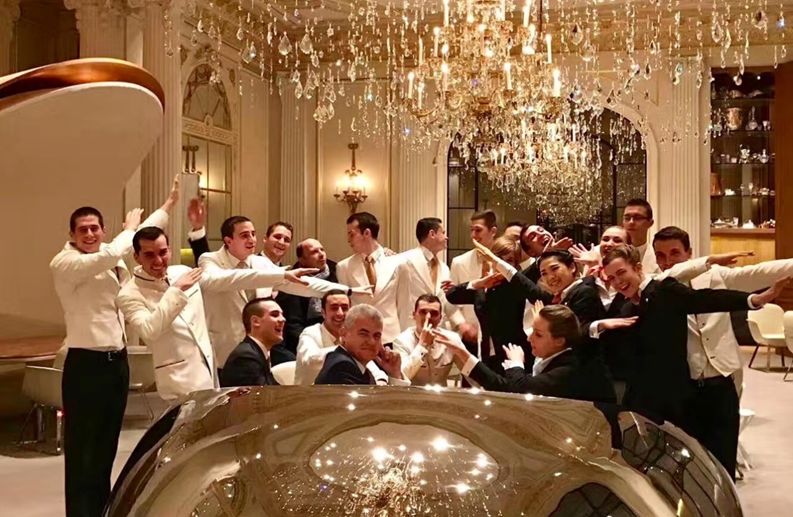 90后美少女侍酒师李姿璇:按自己意愿去活是件很酷的事|品乐PINOR