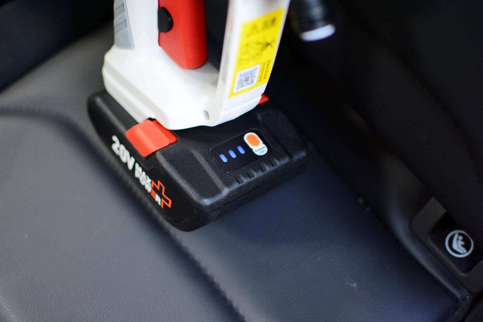 超高压水枪洗车,高压洗车水枪清水能洗干净车吗