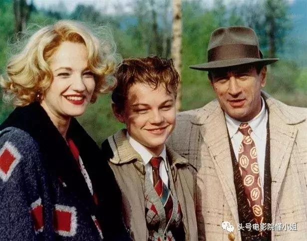 口碑火爆的小丑到底是怎样的神作,口碑炸裂的小丑是一部什么电影