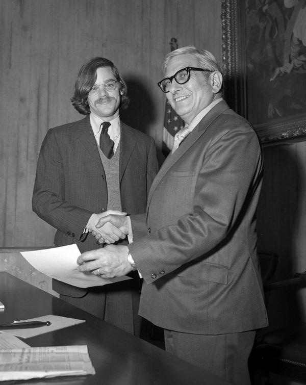 在月球上打篮球,在月球上打高尔夫