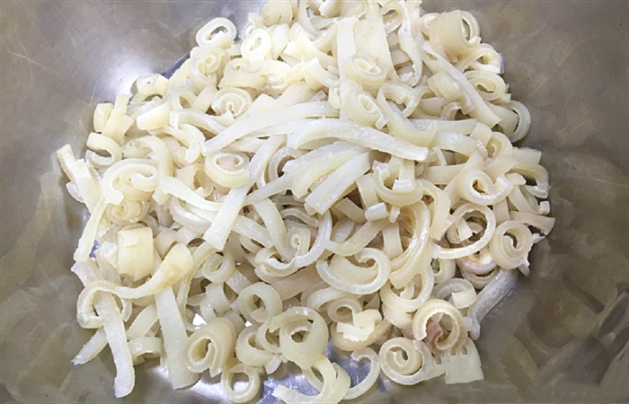 猪皮冻怎么做得很q弹,做猪皮冻的比例和时间