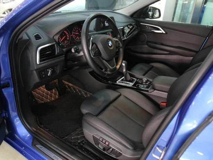 2017宝马118i落地大概多少钱,2016款宝马118i两厢1.5t进口驾驶测评