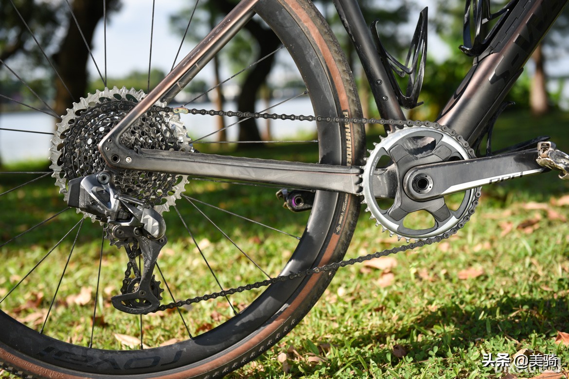 冒险砾石公路车评测,闪电公路车s-workssl7入门级