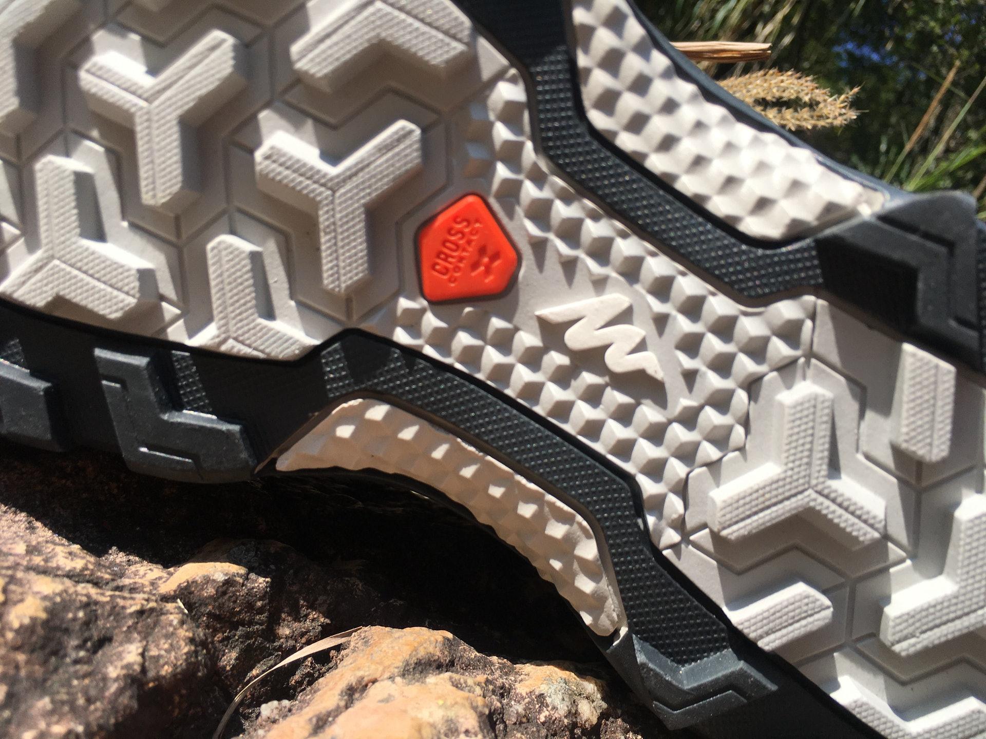 遨游仕t450对比迪卡侬mh500登山鞋,迪卡侬登山鞋性价比怎么样