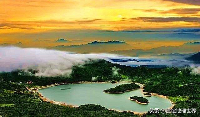 中国有几个地方有天池,天池有哪几个景点