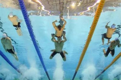 蛙泳全套动作配合详解,蛙泳手部动作详解视频