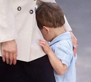 一岁宝宝不认生爱尖叫是自闭症吗,孩子不认生也不认妈是不是自闭症