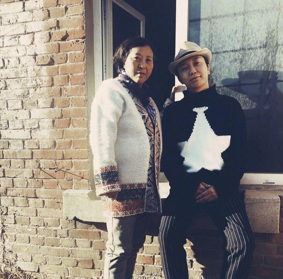 李玉刚跳过河,李玉刚有跳过河吗