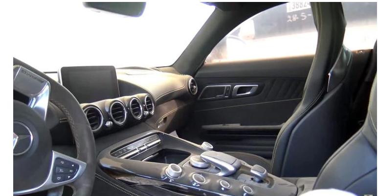 迪拜废车场交钱成为会员,6000元迪拜废车