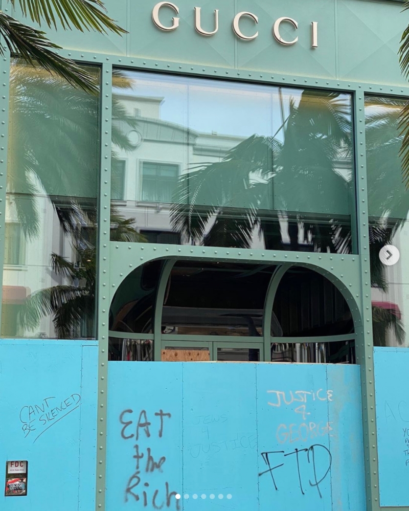 supremenike巴西,趁火打劫2019