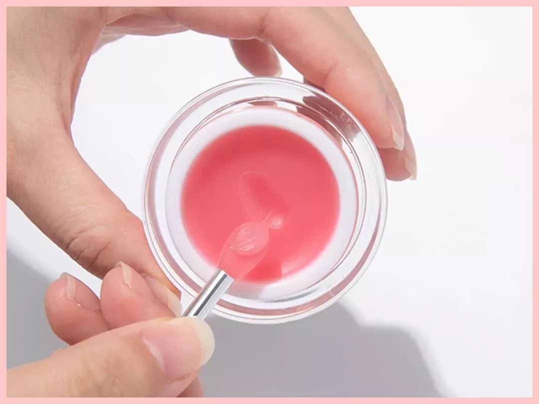 吴宣仪黑暗唇妆,吴宣仪用的是什么面膜