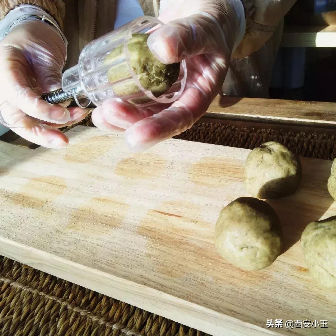 绿豆糕这样做简单又好吃,绿豆糕怎么做又简单又好吃