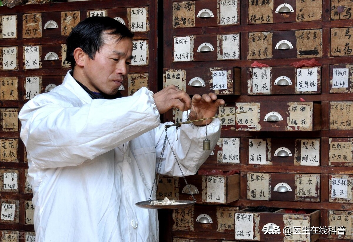 慢性肾衰血肌酐多少是尿毒症,肾衰竭肌酐300多久会发展成尿毒症