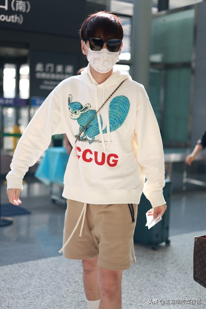 汪苏泷弗斯特专辑销量,汪苏泷微微一笑很倾城领奖现场